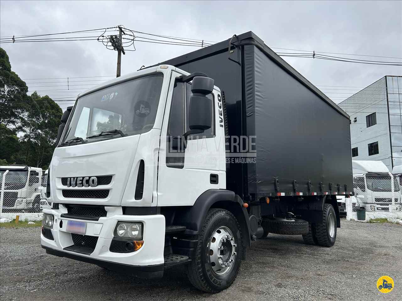 CAMINHAO IVECO TECTOR 170E22 Baú Sider Toco 4x2 Linha Verde Caminhões e Máquinas CURITIBA PARANÁ PR